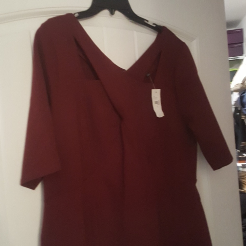 Dress - Picture 3 of 3